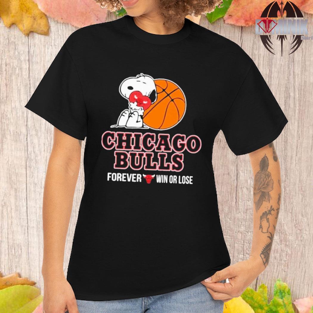 Chicago Bulls NBA Basketball The Peanuts Movie Adorable Snoopy T